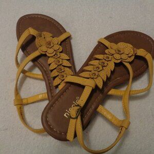 BOHO GOLDEN MUSTARD LEATHER FLOWERS SANDALS 7 W